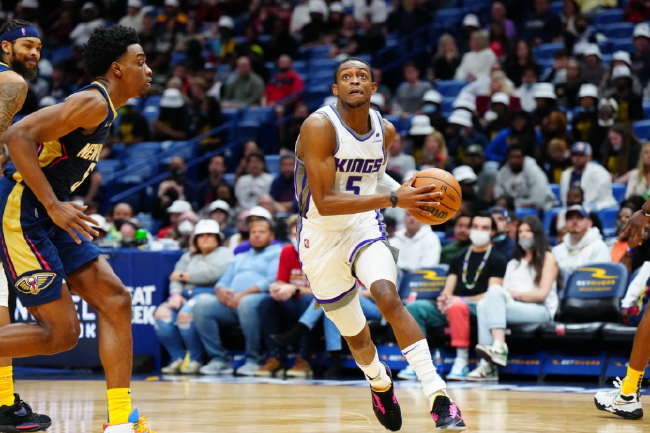 0个篮板 0个篮板